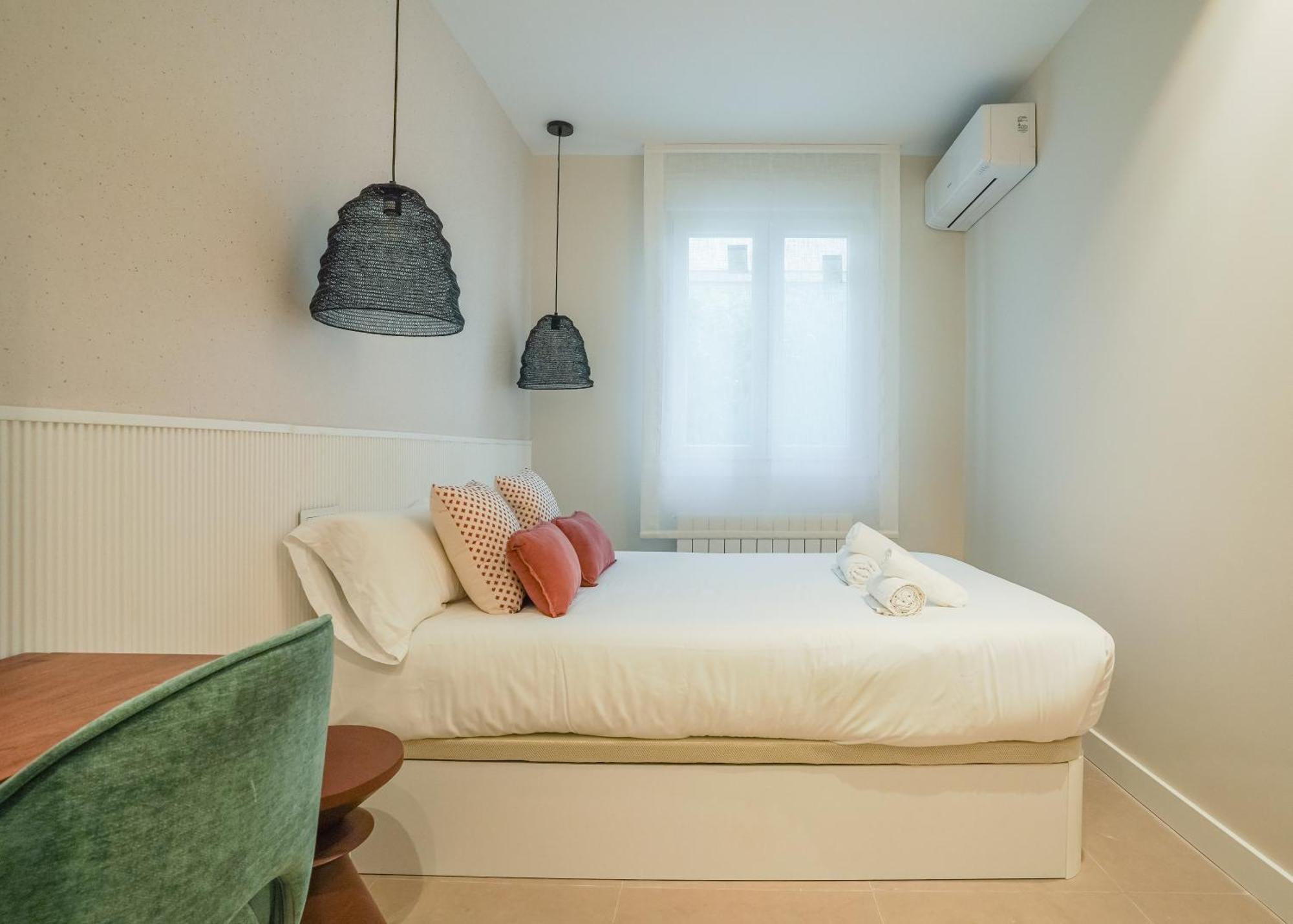 Modern Apartment-2Bedrooms 1Bath-Cuatro Caminos Madrid Exterior photo