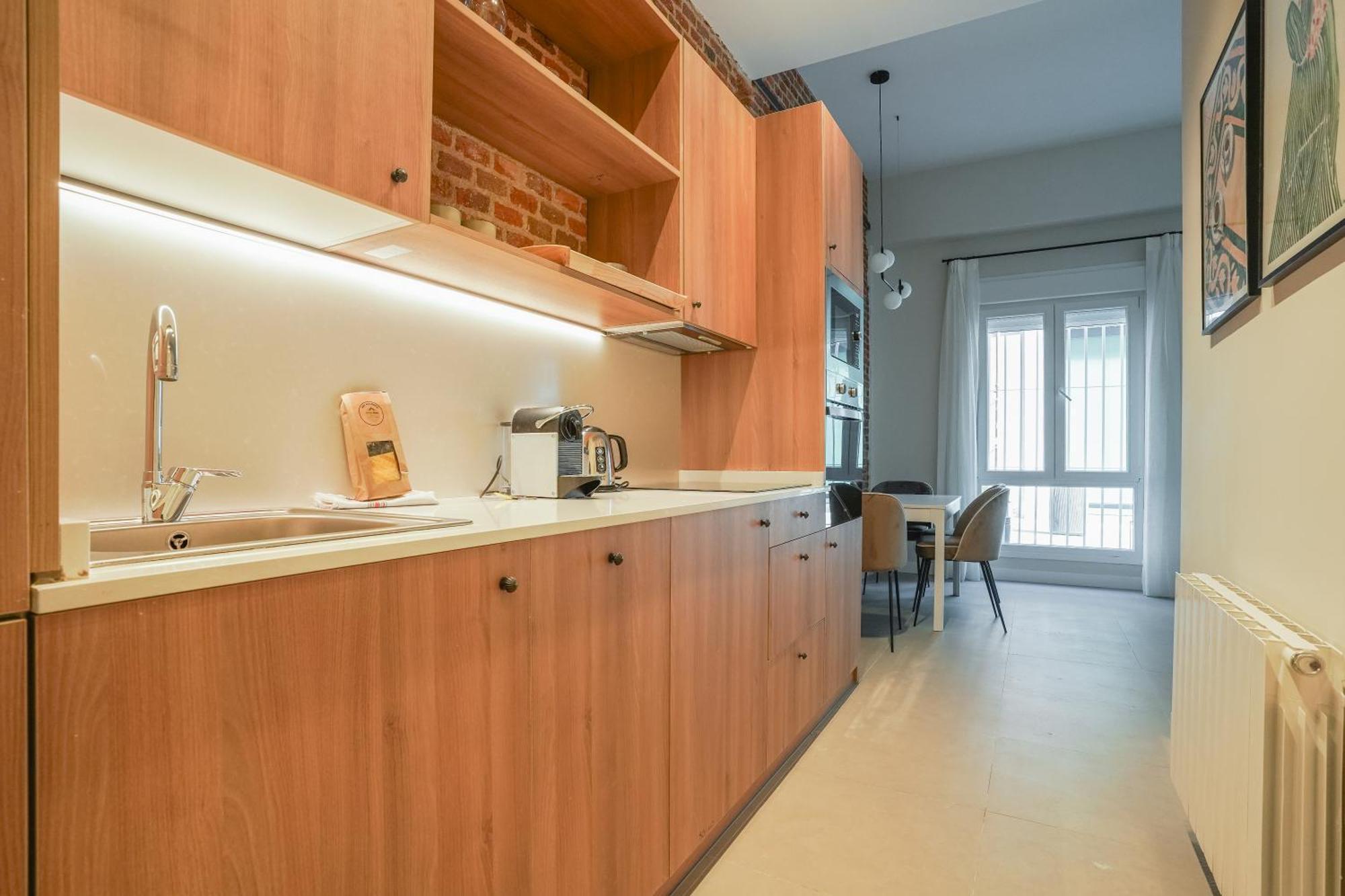 Modern Apartment-2Bedrooms 1Bath-Cuatro Caminos Madrid Exterior photo